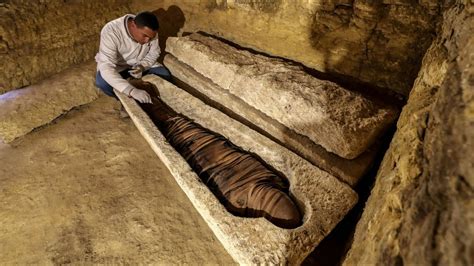 3000 jahre alte mumien in Ägypten entdeckt afp youtube