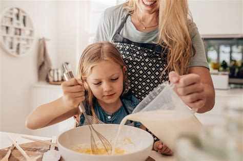 Cuisiner En Famille Trucs Pour Faire Participer Les Enfants Vifa Hot