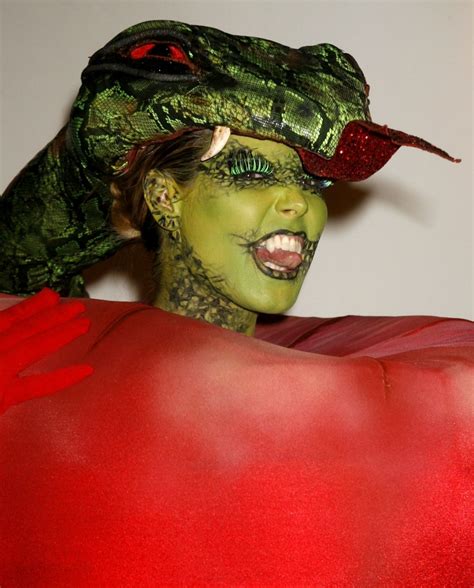 Heidi Klums Wackiest Halloween Costumes Through The Years
