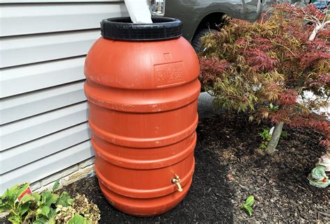 15 Minutes To Make A Diy Rain Barrel With Parts From Homedepot