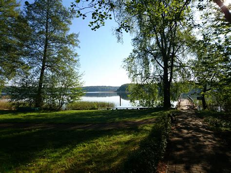 Attraktive und bezahlbare wohnungen in neuruppin gesucht? Schöne Ferienwohnung Margarete im Wald am See - Wohnungen ...