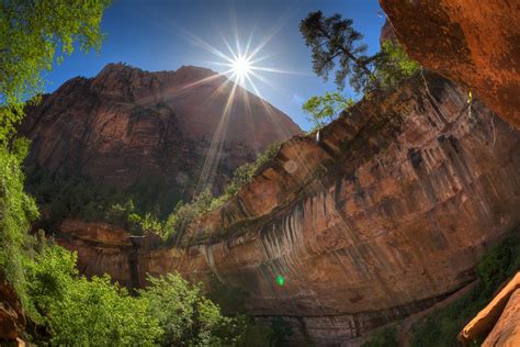 Zion national park is like the set of a movie that's so grand you know it's fake, but you don't care because it's delicious to look at; Zion National Park - Utah (United States of America) - World for Travel