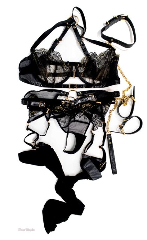 kayley gunner hb black gold complete lingerie set 2 panties leash fans utopia