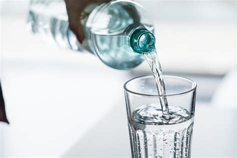 L importanza di bere acqua durante e dopo l attività fisica