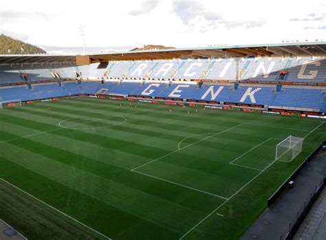 Van zodra er meer duidelijkheid is over het verloop van de overige thuiswedstrijden, laten we dat weten op deze pagina. File:Cristal Arena Stadionplein Genk - panoramio.jpg ...