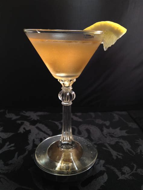 Mix the salted caramel sauce and salted caramel liqueur in a small jug until well combined. Salted Caramel Martini ala The Cocktail Vultures (With images) | Salted caramel martini, Caramel ...