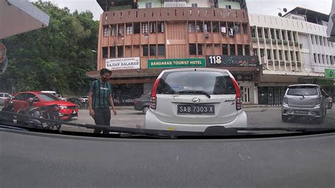 Lot 2, block h, jalan sinsuran 4, kota kinabalu (and vicinity), sabah, 88000, malaysia. Dari bukit bendera ke Centre point kota kinabalu - YouTube