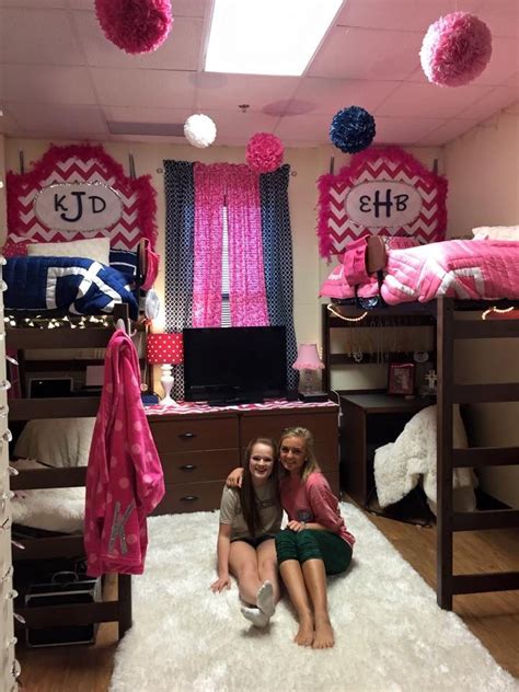 Baylor South Russell Girls Dorm Just To See How Its Set Up College Dorm Room Decor Girl