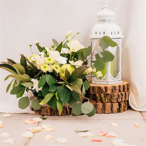 Wood Centerpieces Perfect for Rustic Wedding Theme | CV Linens