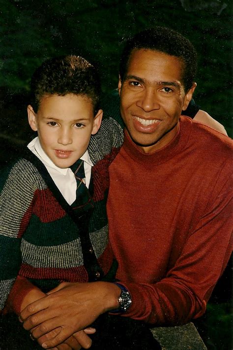 2,660,762 likes · 17,094 talking about this. Thompson's big night gives Dad plenty to talk about - SFGate