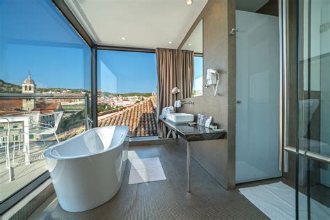 More images for table shower bellevue » PRESIDENTIAL BELLEVUE With Sea & City View | Hotel ...