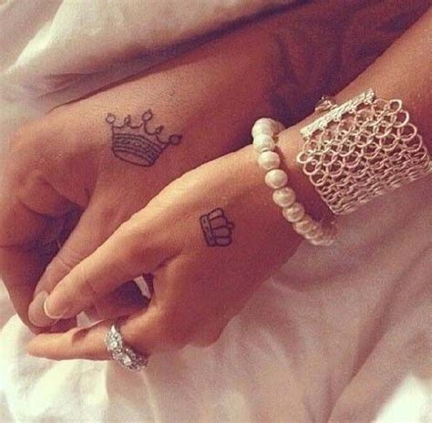 Couple Crown Tattoo On Hand Sevgili Taç Dövmesi El Key Tattoos Feather