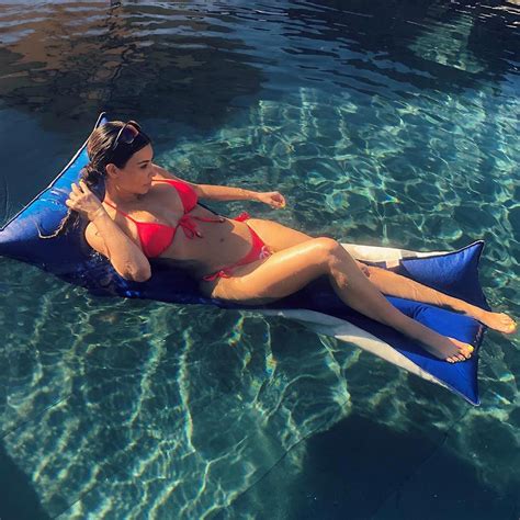 Kim Kardashian Bikini And Nude Photos From Her Vacation
