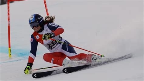 Fis Alpine Skiing World Cup Killington Womens Giant Slalom Run 1