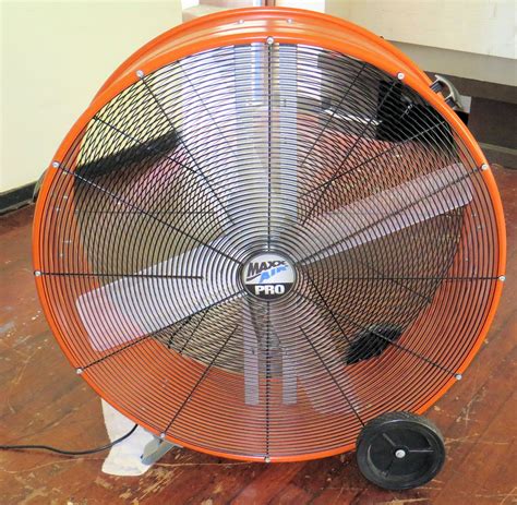 Maxx Air Pro Large Orange Commercial Floor Fan Rm Theater Oahu Auctions
