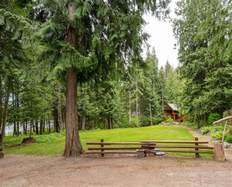 United country log homes and cabins for sale is a destination real estate website for clients interested in sale or purchase of mountain log home, recreational cabin, luxury log home or retreat, land with a cabin across the nation. Cozy Lakefront Log Cabin - Page 2 of 2 - Cozy Homes Life