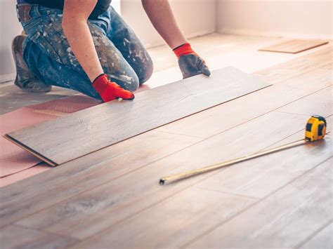 50m2 fliesen (ohne fbh) laminat oder parket verlegen, da ich keine lust habe die fliessen zu entfernen. Die schlimmsten Fehler beim Laminat verlegen | selbermachen.de