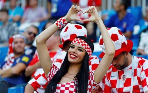 hot croatian cheerleader ivana knöll 20 pics