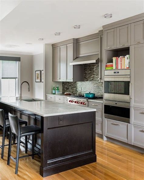Transitional Kitchen With Traditional Cabinets In Gray Decoist Grey