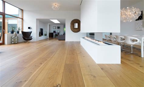 Discover the best modern flooring ideas and more with our expert guide. Beautiful Wood Flooring