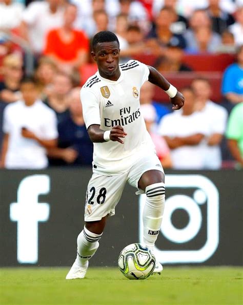 Latest on real madrid forward vinícius júnior including news, stats, videos, highlights and more on espn. Vinicius Jr é relacionado pelo Real Madrid para estreia no Espanhol | Flamengo Resenha