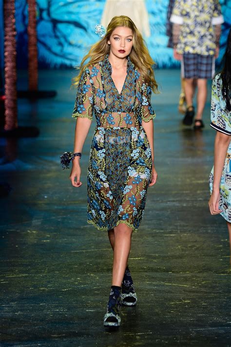 10 Reasons Gigi Hadid Is a Top-Notch Runway Model — Regardless of Her ...