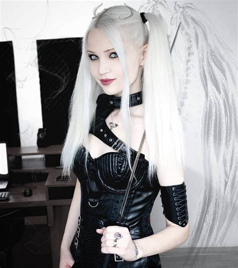 Do You Believe In Angels 😈 Blonde Goth Goth Beauty Hot Goth Girls