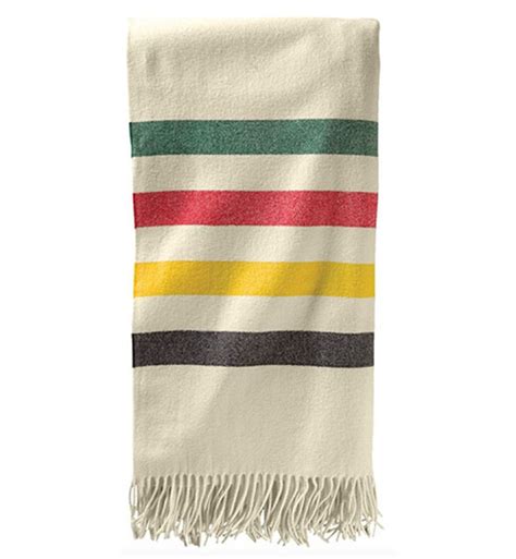 The 10 Best Merino Wool Blankets 2021 Purewow