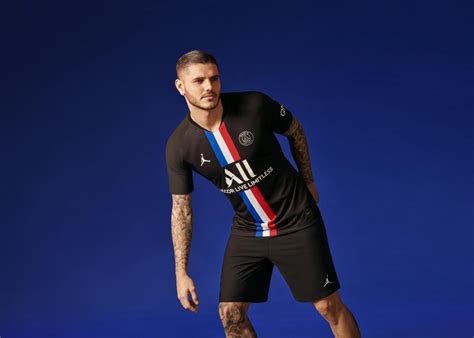 Camisa do psg grená vermelha com detalhes dourados. Nova quarta camisa preta do PSG 2019-2020 Jordan » Mantos ...