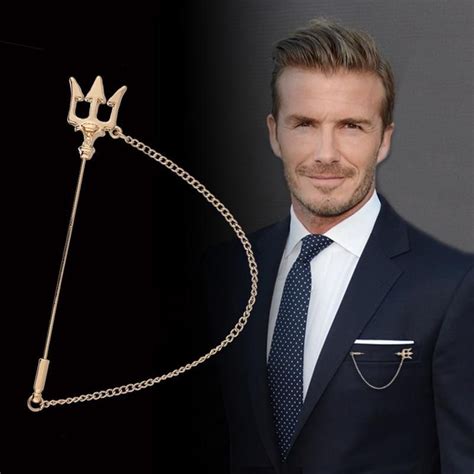 Fashion Metal Trident Brooch Long Needle Tassel Chain Lapel Pins Mens