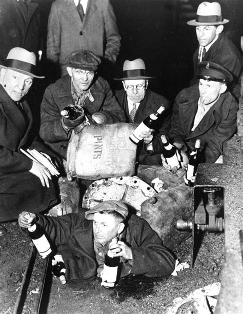 The Prohibition Story In Photos 1920 1933 Flashbak Prohibition