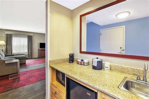 Hampton Inn And Suites West Madison Wi See Discounts