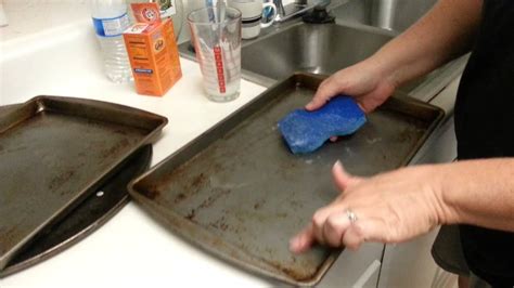 Baking Soda And Hydrogen Peroxide Pan Cleaner Youtube