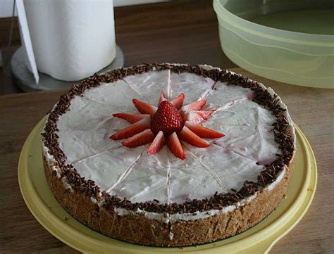 Der vanillepudding macht den kuchen einfach unwiderstehlich. Erdbeer-Frischkäse-Kuchen von Bommel28 | Chefkoch.de