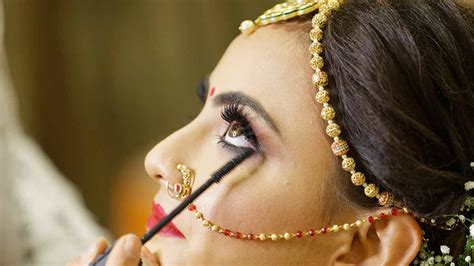 How To Find The Best Makeup Artist For Your Wedding Herzindagi