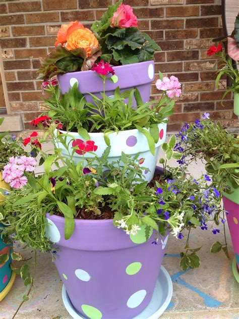 Painted And Stacked Flower Pots Plants Pinterest Flower Gardens