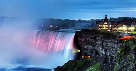Niagarafallen Kanada Falls By Day And Night Med Middag Getyourguide