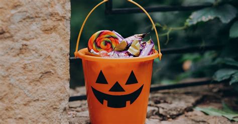 6 Cheapish Things To Bring Trick Or Treating Wirecutter