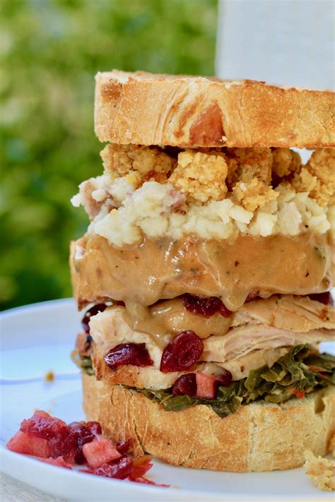 Ross Gellers Leftover Turkey Sandwich With A Moist Maker Slice Of Jess