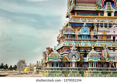 Detail Work Gopuram Hindu Temple Kapaleeshwarar Stock Photo