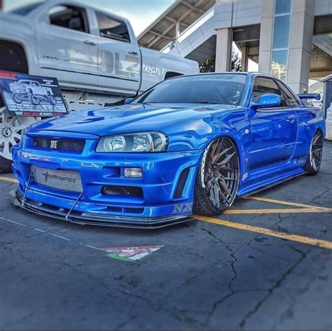 Touch device users, explore by touch or with swipe gestures. Nissan R34 Skyline - carporn in 2020 | Nissan r34, R34 ...