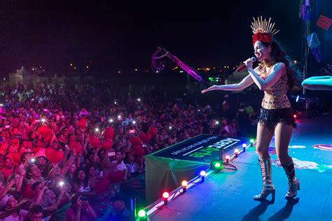 El Espectacular Show De Natalia Oreiro En Mar Del Plata Y Un Look Con Transparencias ¡súper