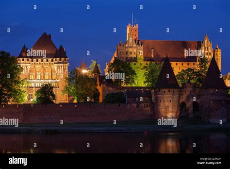 Poland Malbork Castle Marienburg At Night High Castle And Grand