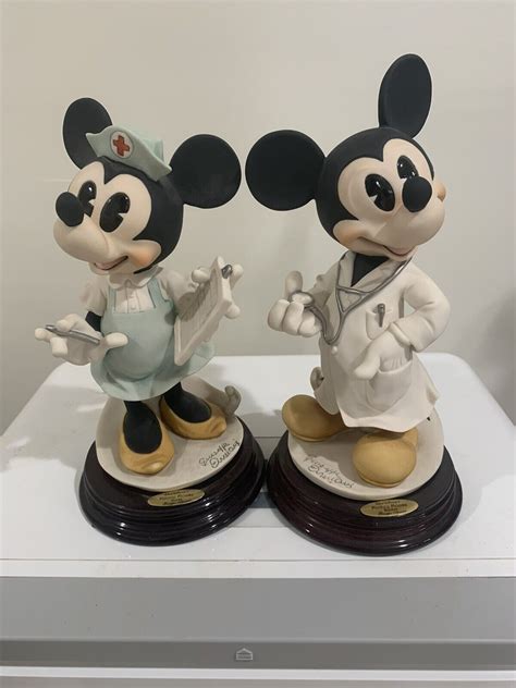 Giuseppe Armani Disney Mickey Mouse Doctor And Minnie Mouse Nurse Ebay