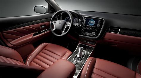 The interior is more rotten than fresh. Mitsubishi Outlander PHEV Concept-S revealed ...