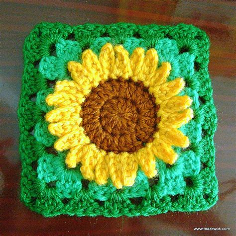 Floral granny squares will make your head spin, without a doubt! Fiber Flux: Fabulous Flower Squares! 12 Free Crochet ...