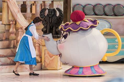 Belle And Mrs Potts In Beauty And The Beast Live On Stage At Disneys
