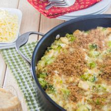 Sprinkle with remaining cherries and chocolate. Easy Quinoa Cheddar Bake with Chicken and Broccoli - Jen ...