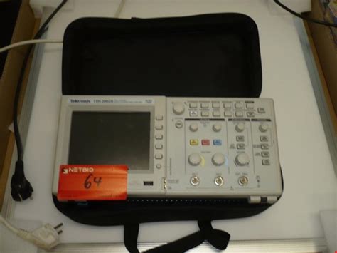 Hallo, ich habe das oszilloskop tds380 von tektronix. Tektronix TDS2002B Oszilloskop gebraucht kaufen (Auction ...