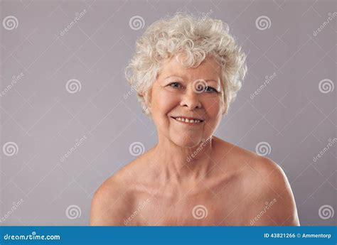 Фото Голых Красивых Пожилых Женщин Telegraph